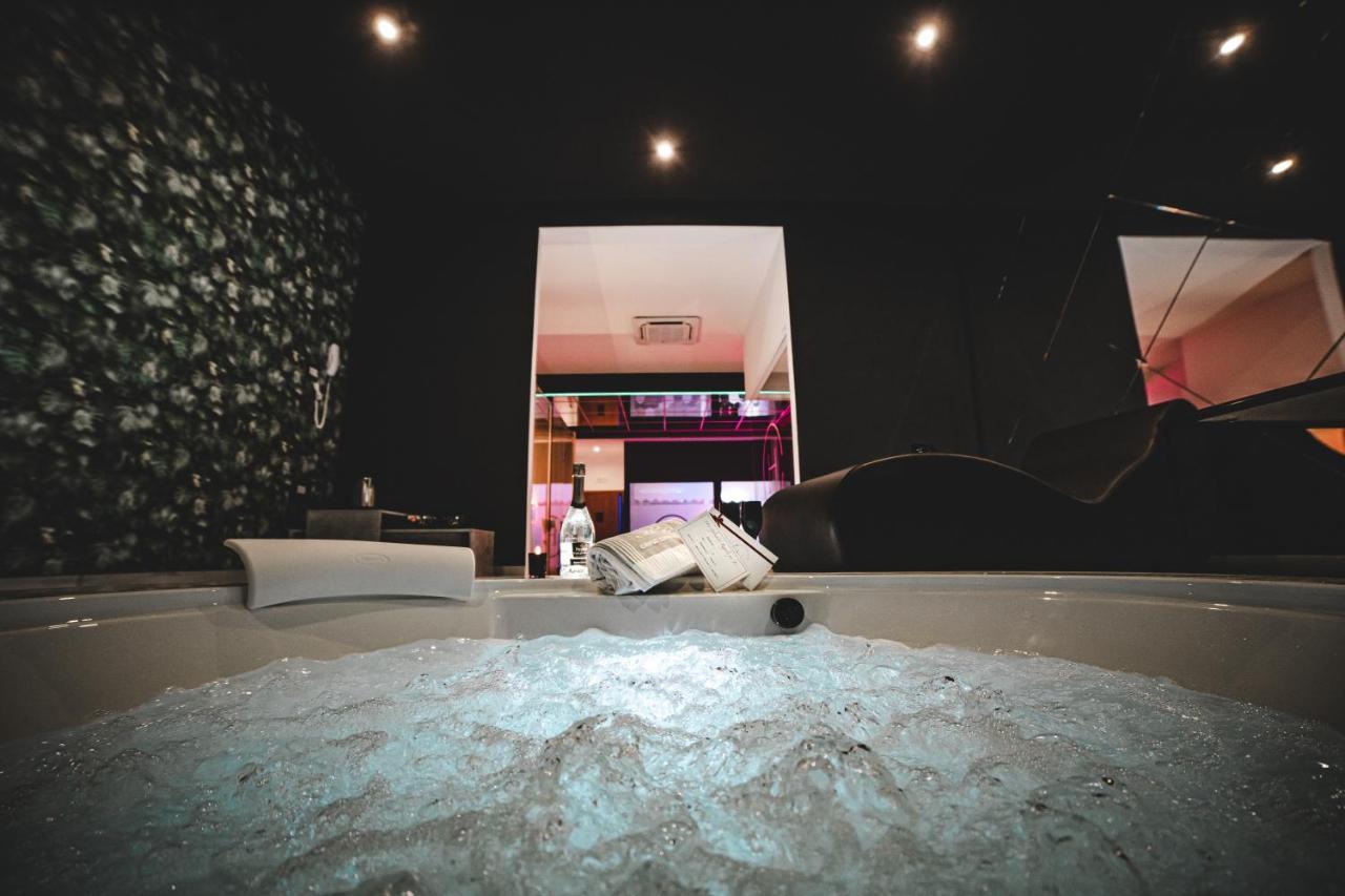 Capri Spa Hotel Casoria Bagian luar foto